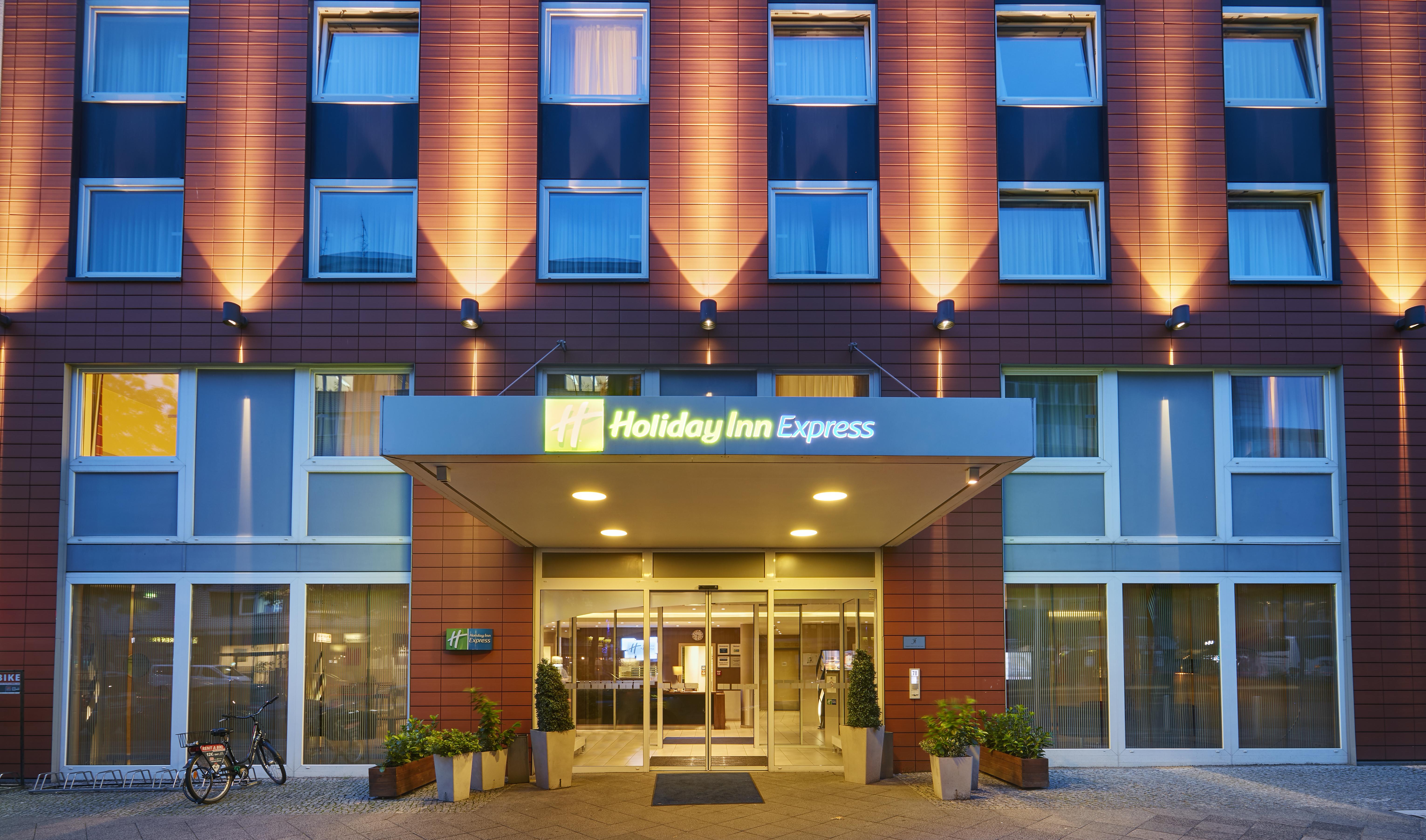 Holiday Inn Express Berlin City Centre West Εξωτερικό φωτογραφία